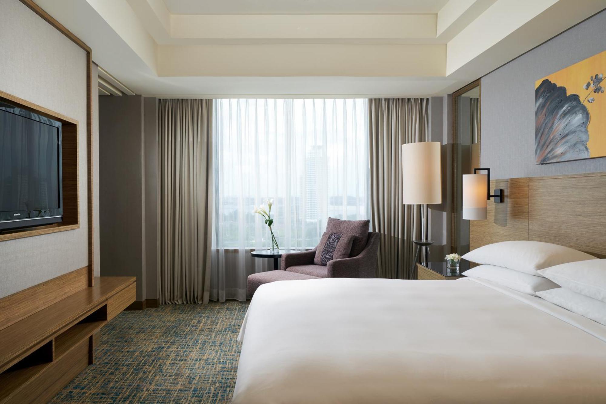 Renaissance Hotel