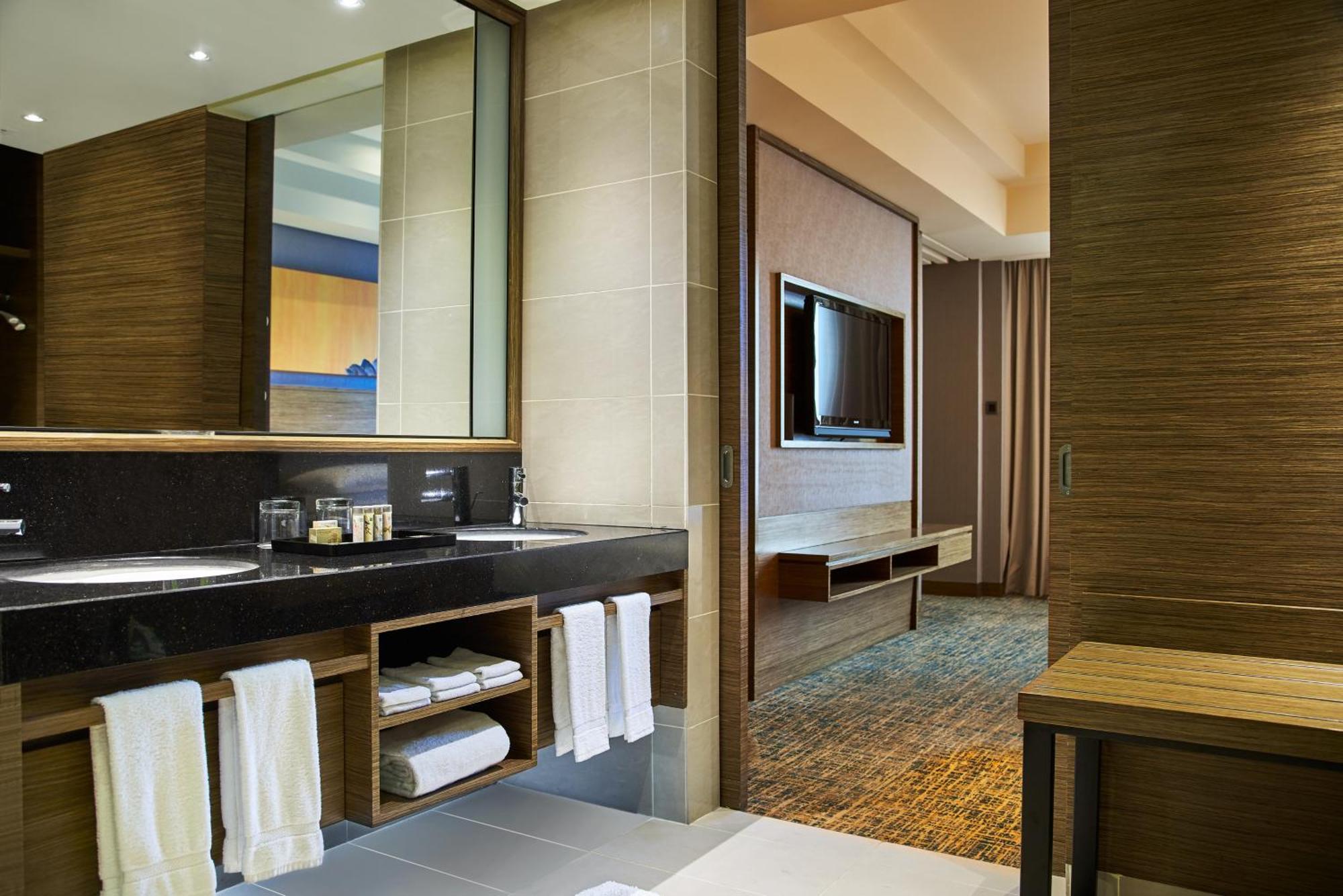 Hotel Renaissance 5*